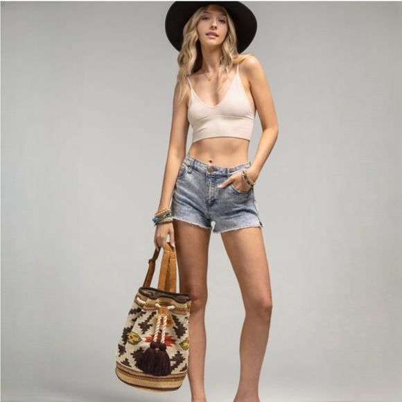 NWT Tan & Cream Boho Mojave Handcrafted Tassel Backpack - Picture 5 of 9